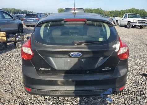2014 Ford Focus Se z USA, uszkodzony, nr VIN 1FADP3K24EL177529